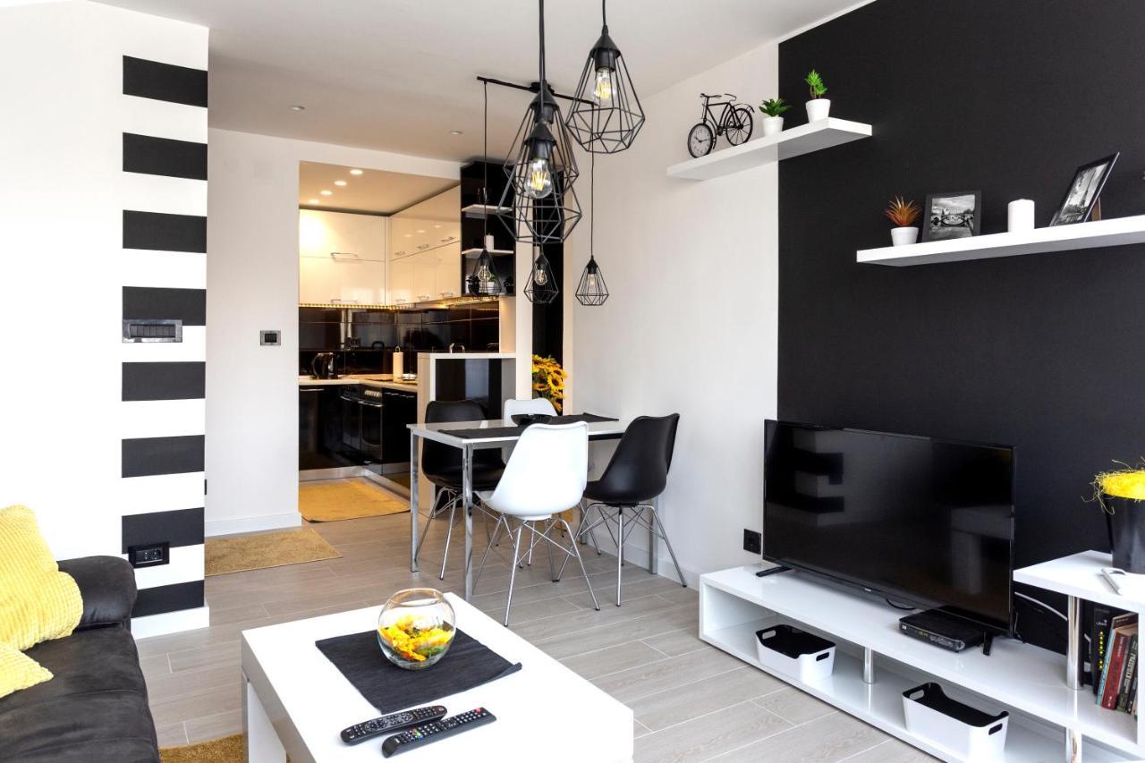 Park Apartment ノヴィ・サド エクステリア 写真